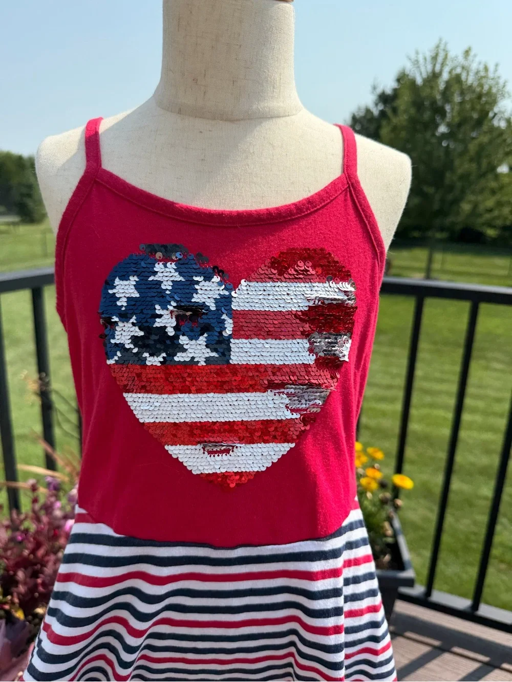 The Children’s Place Girls Patriotic Sequin Heart Dress Size 7/8